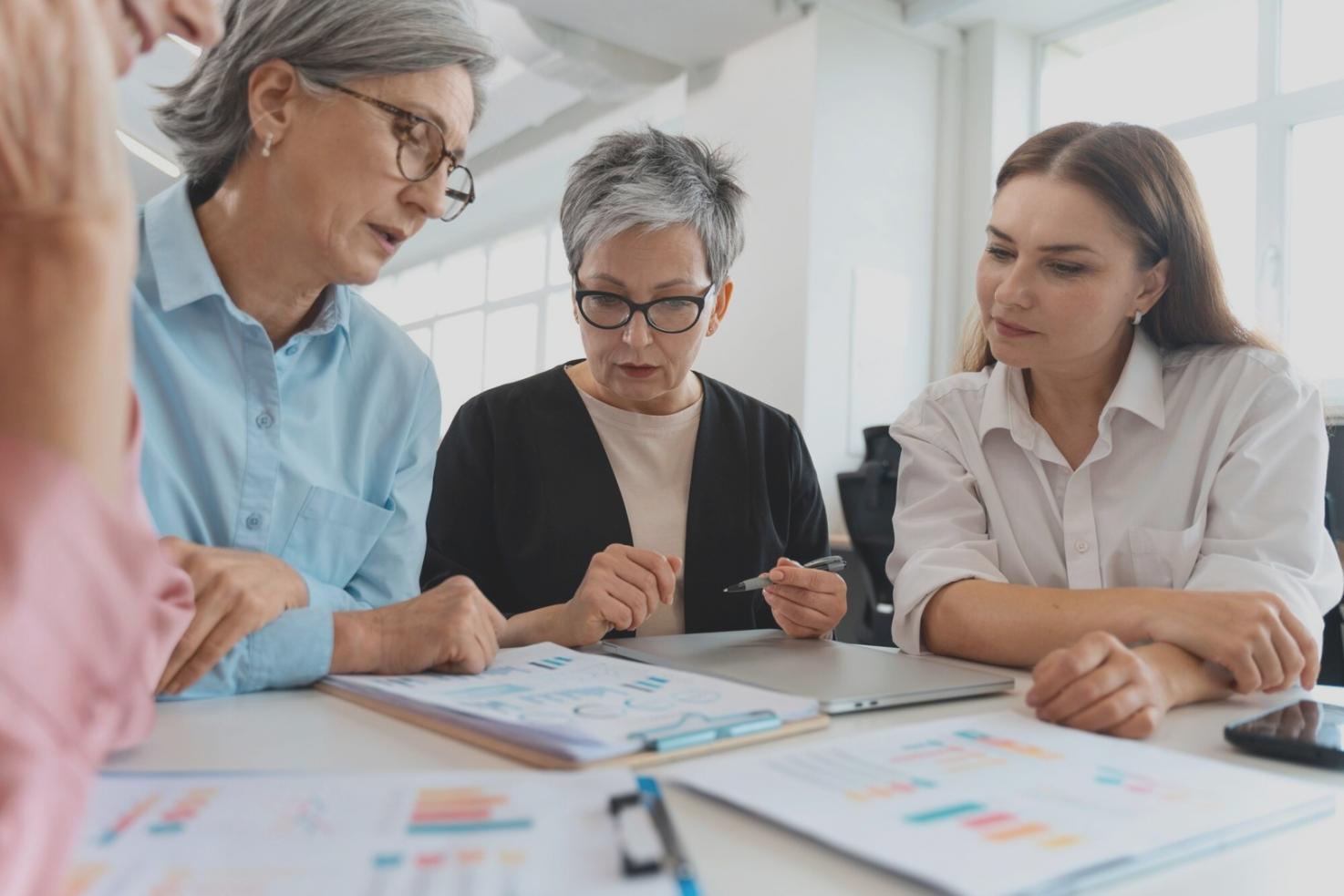 Finanzanalyse und Forecasting Methoden