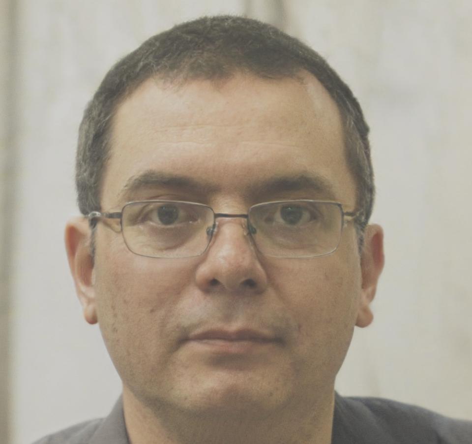 Finanzexperte mit langjähriger Erfahrung in Budgetierung und strategischer Finanzplanung